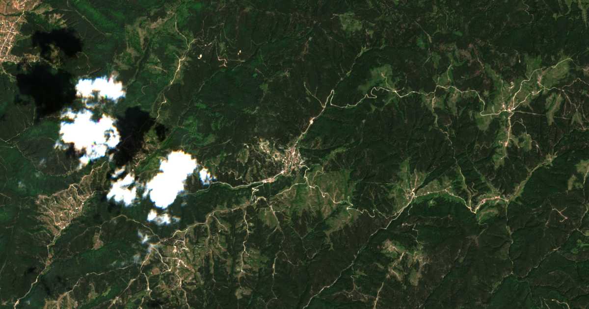 Hartă satelitară: Babeak