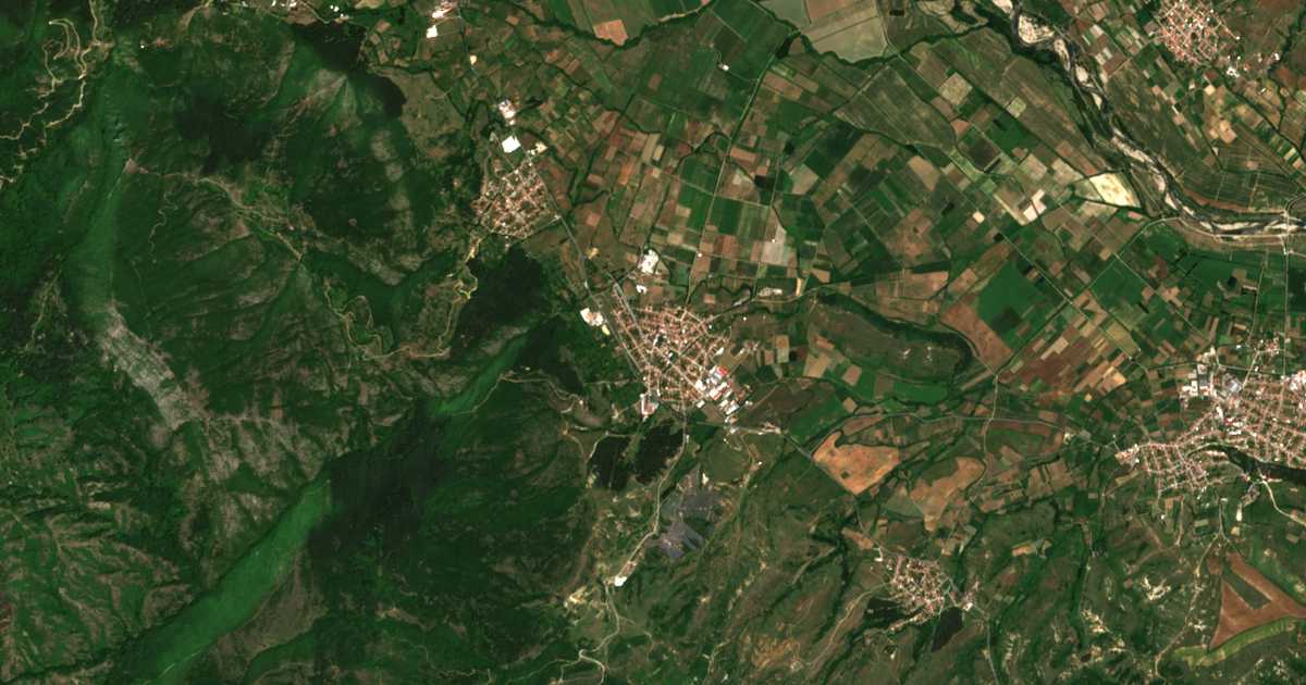Hartă satelitară: Koprivlen
