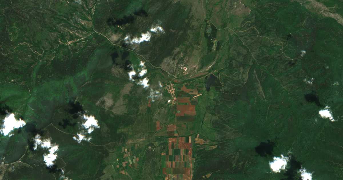 Hartă satelitară: Nova Lovcea