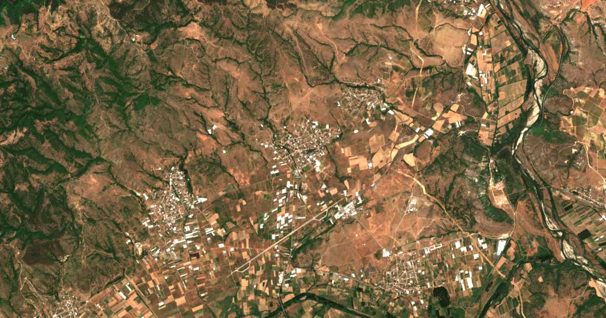 Hartă satelitară: Kărnalovo