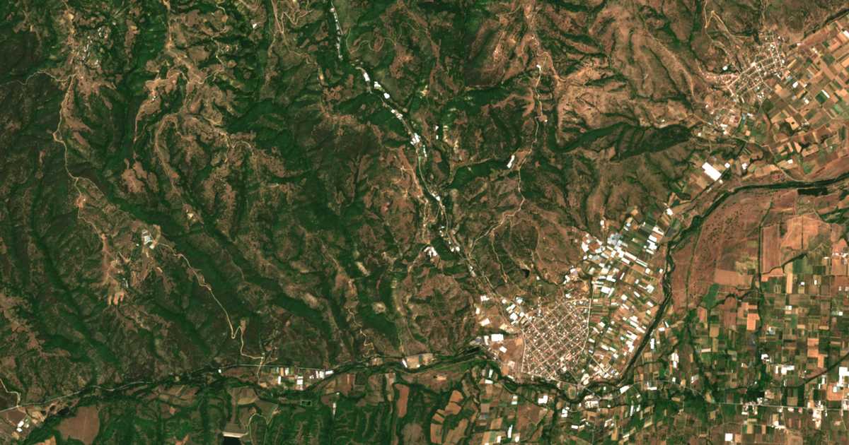 Hartă satelitară: Mendovo