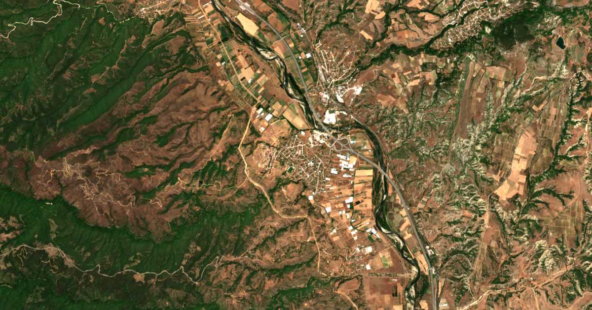 Hartă satelitară: Mikrevo