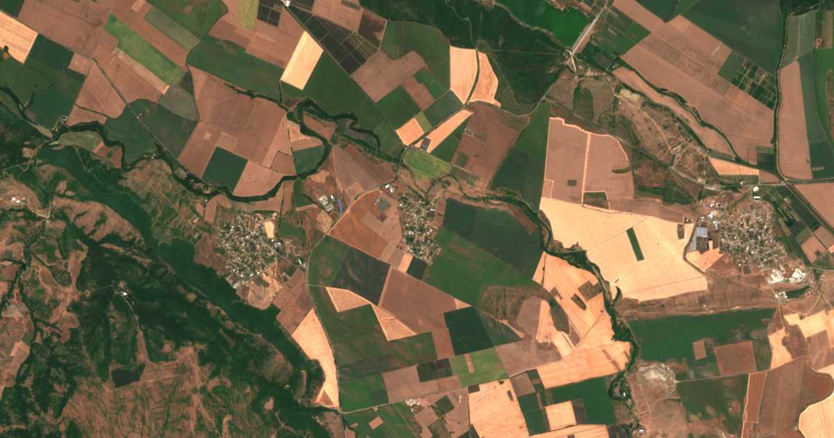 Hartă satelitară: Aleksandrovo