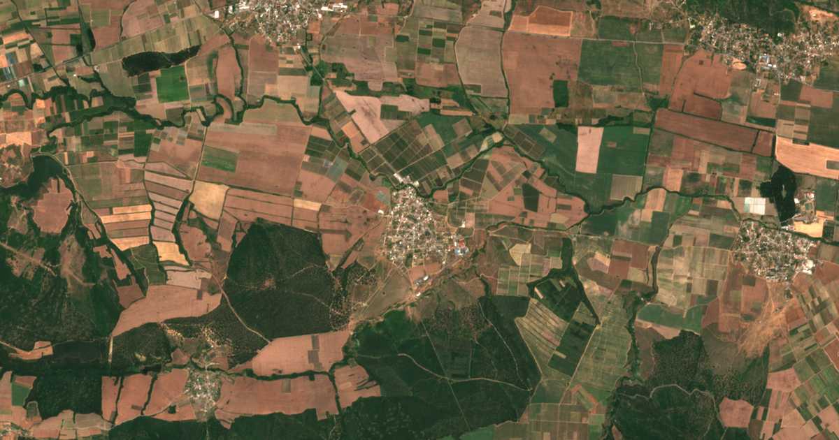 Hartă satelitară: Strațin