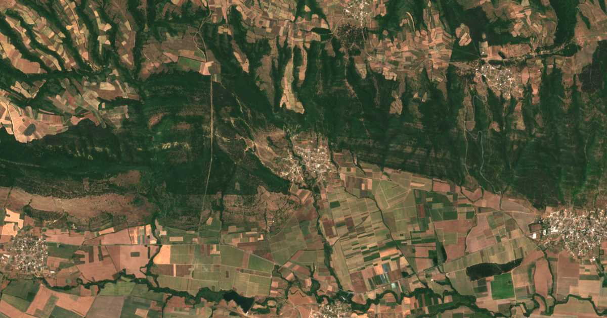 Hartă satelitară: Razboina