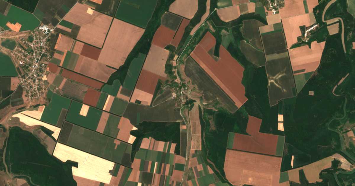 Hartă satelitară: Mali Izvor