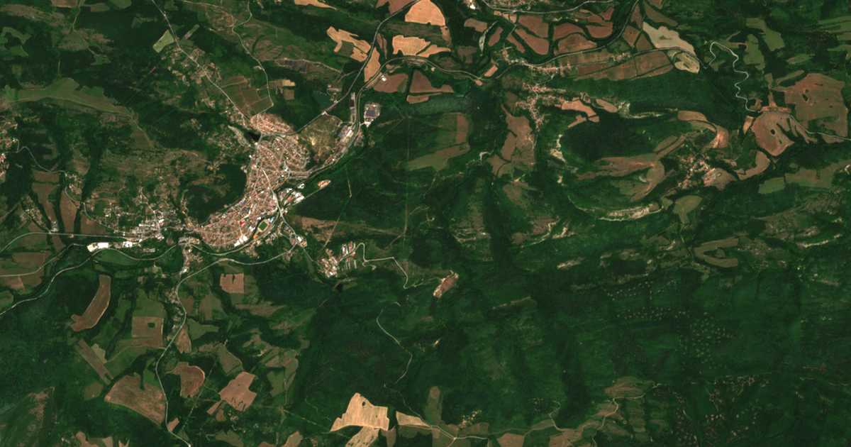 Hartă satelitară: Gărnea
