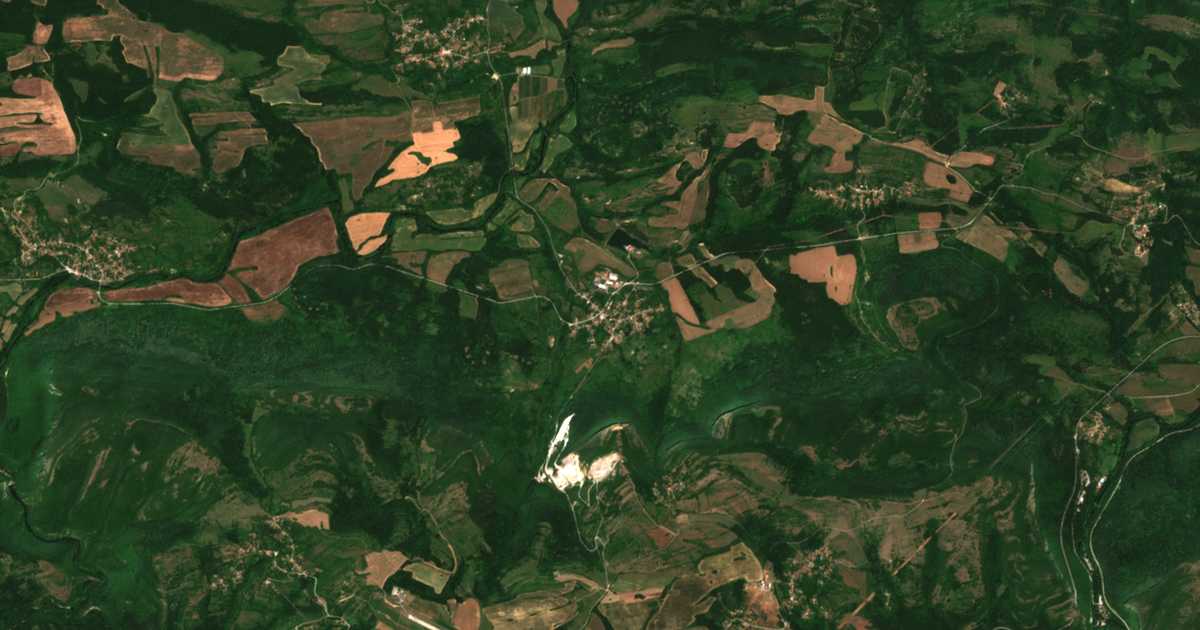 Hartă satelitară: Skalsko