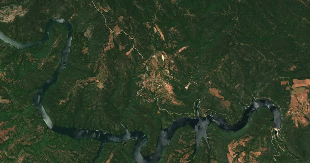 Hartă satelitară: Kamilski Dol