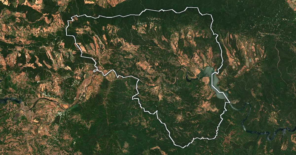 Imagine din satelit cu limita trasată: Madjarovo