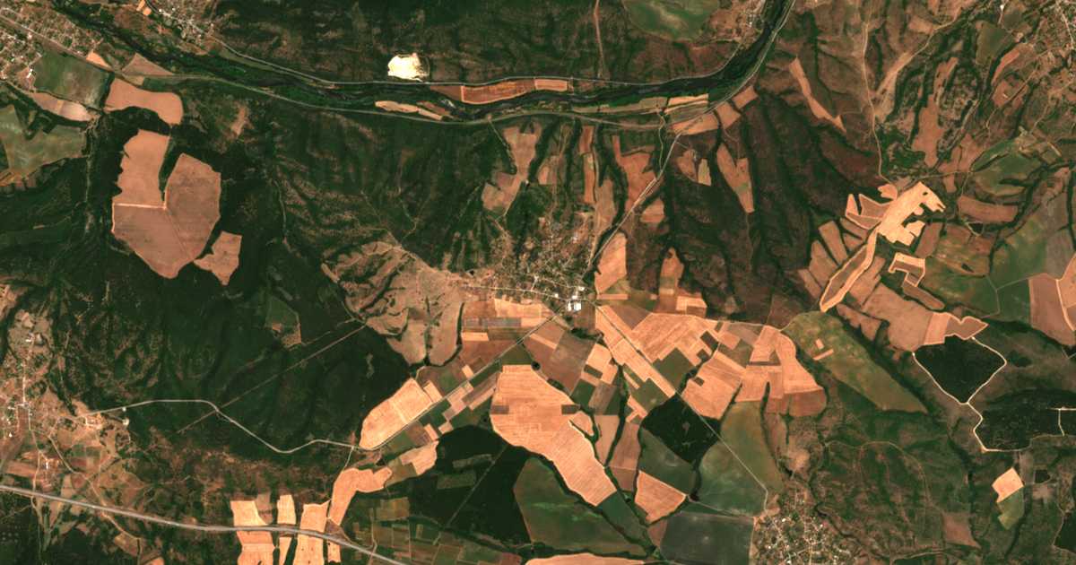 Hartă satelitară: Konstantinovo
