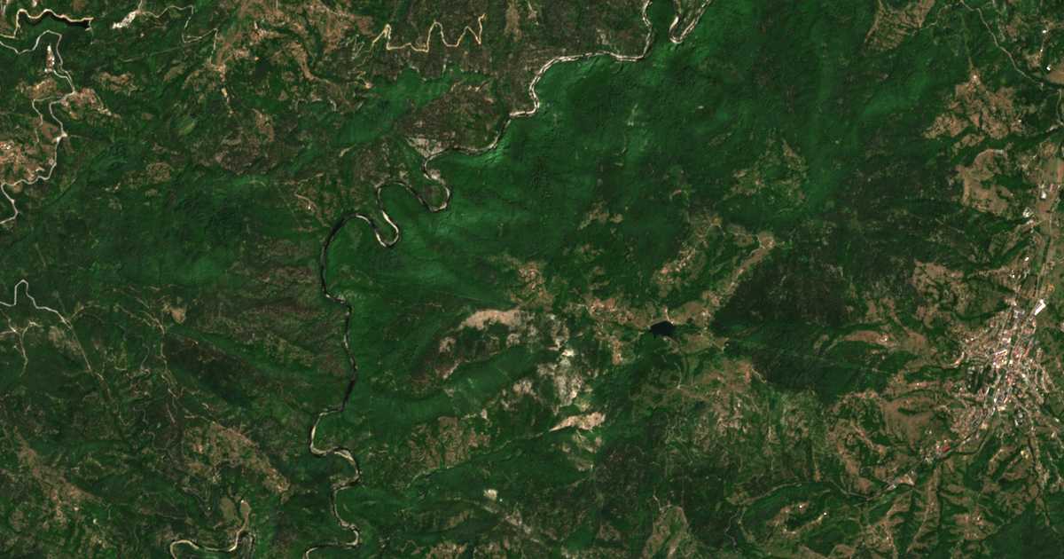 Hartă satelitară: Tărnoslivka