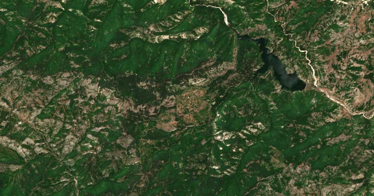 Hartă satelitară: Bezvodno