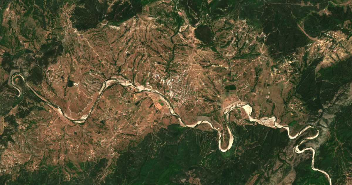 Hartă satelitară: Benkovski