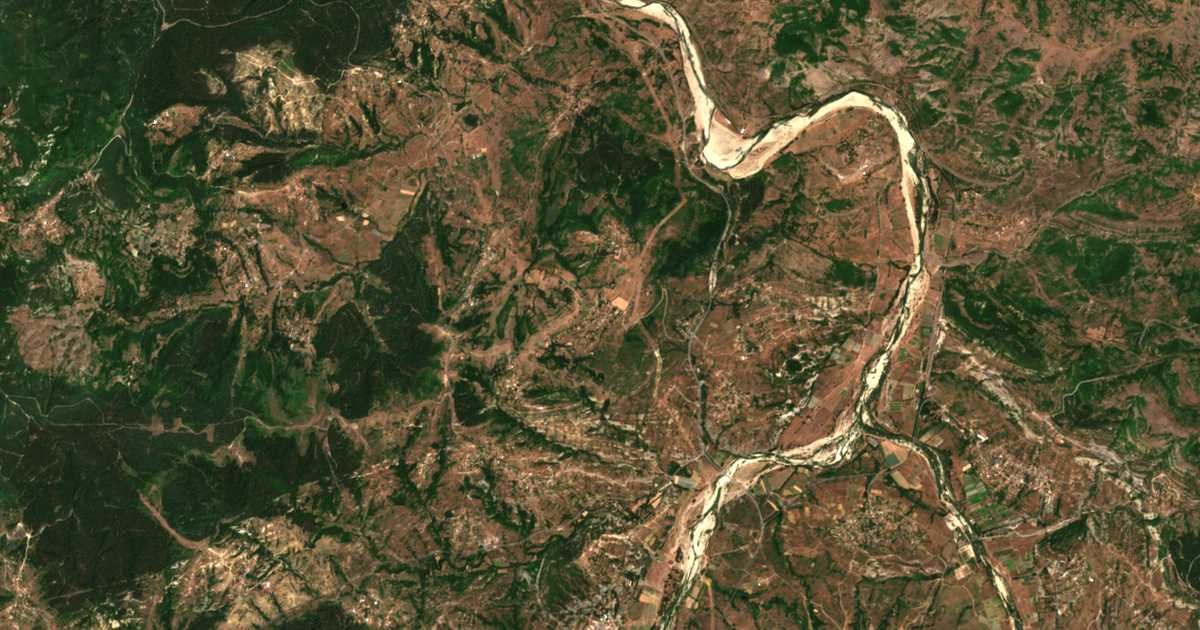 Hartă satelitară: Kărciovsko