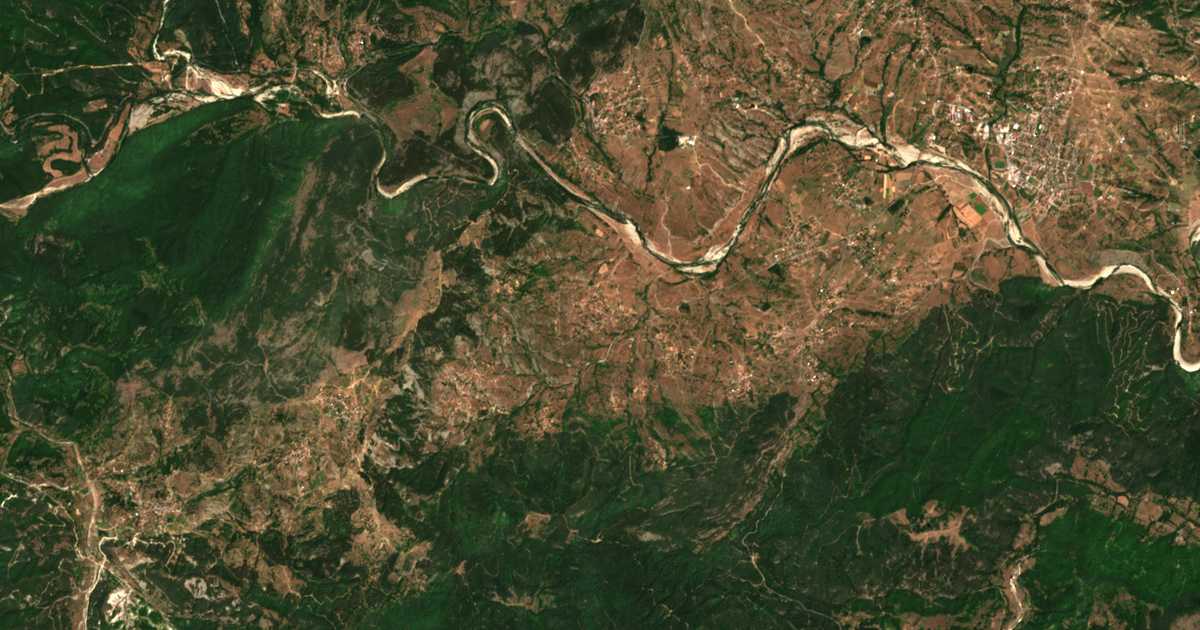 Hartă satelitară: Kaialoba