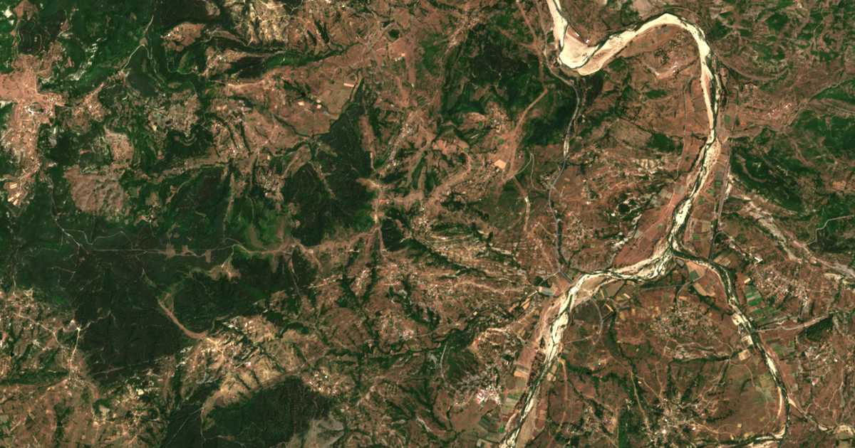 Hartă satelitară: Metlicina