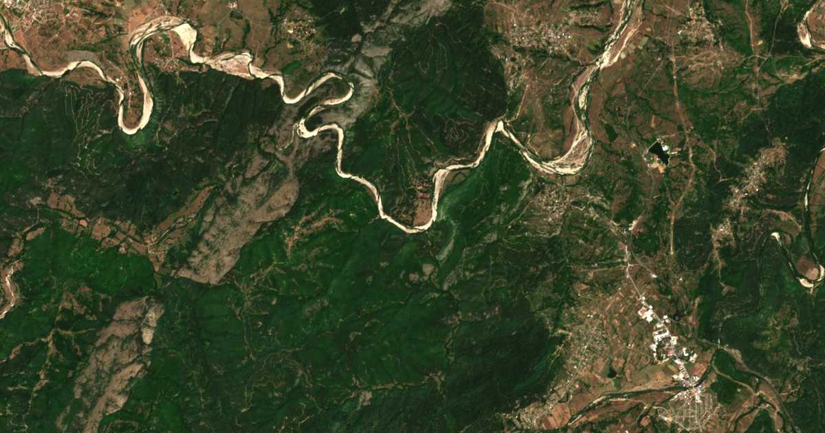 Hartă satelitară: Vărli Dol