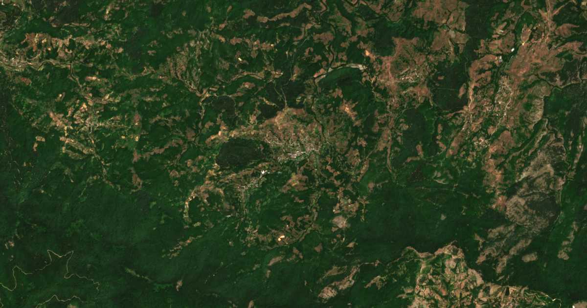 Hartă satelitară: Egrek