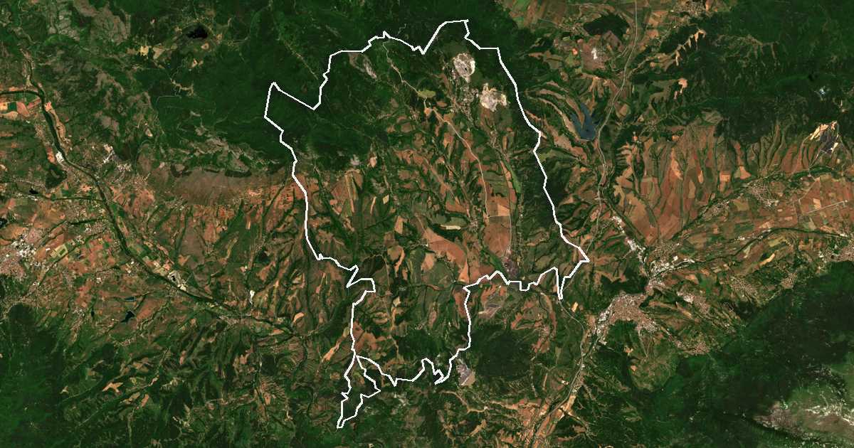 Imagine din satelit cu limita trasată: Bobov Dol
