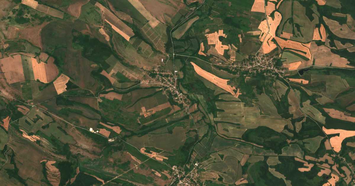 Hartă satelitară: Petrevene