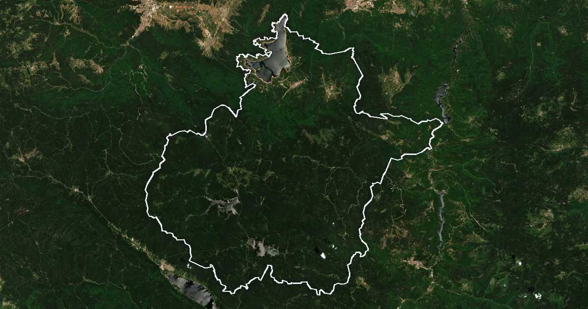 Imagine din satelit cu limita trasată: Batak