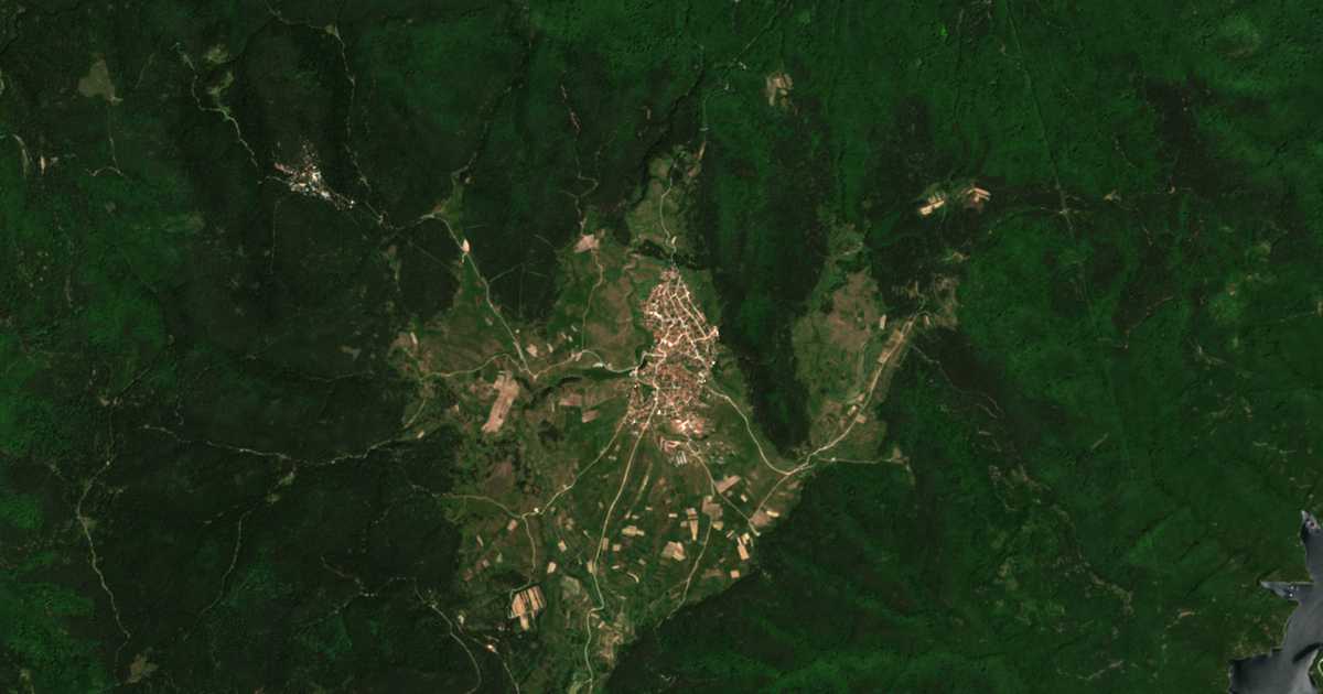 Hartă satelitară: Ravnogor