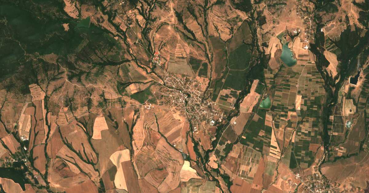 Hartă satelitară: Starosel