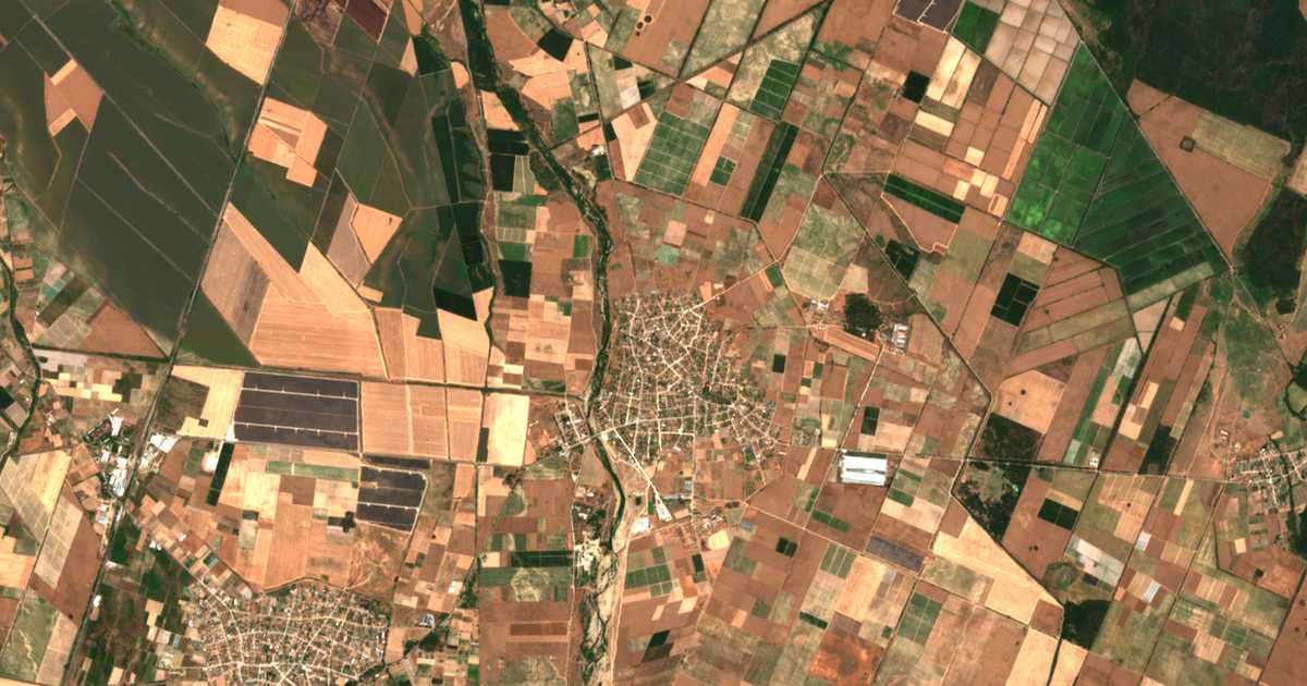 Hartă satelitară: Răjevo Konare