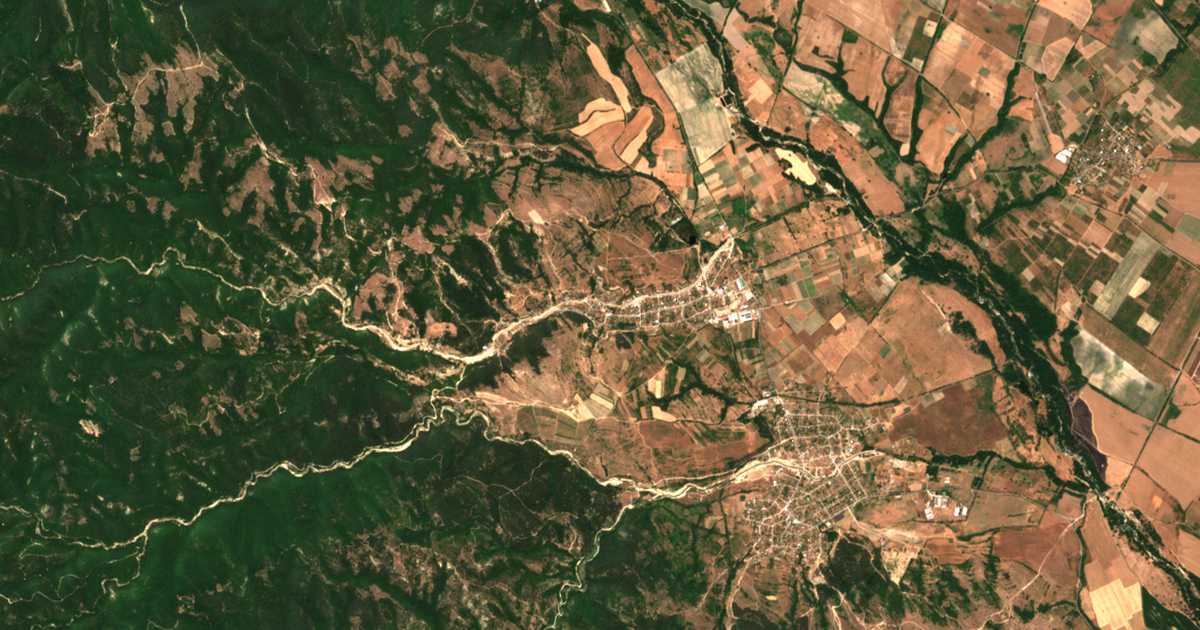 Hartă satelitară: Bogdan