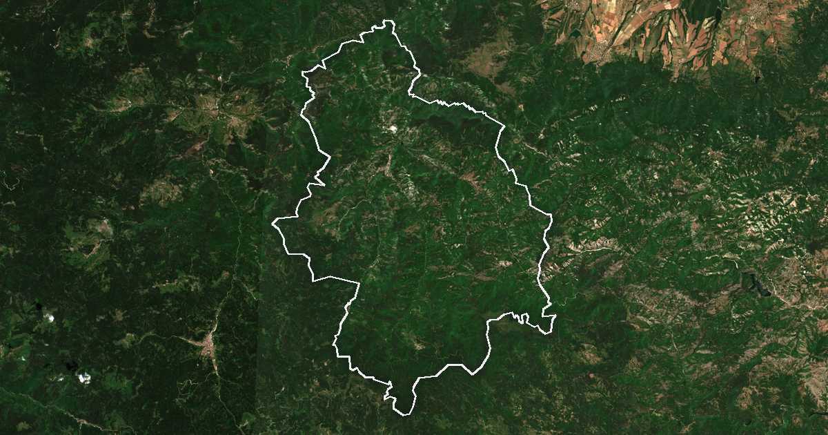Imagine din satelit cu limita trasată: Lăki