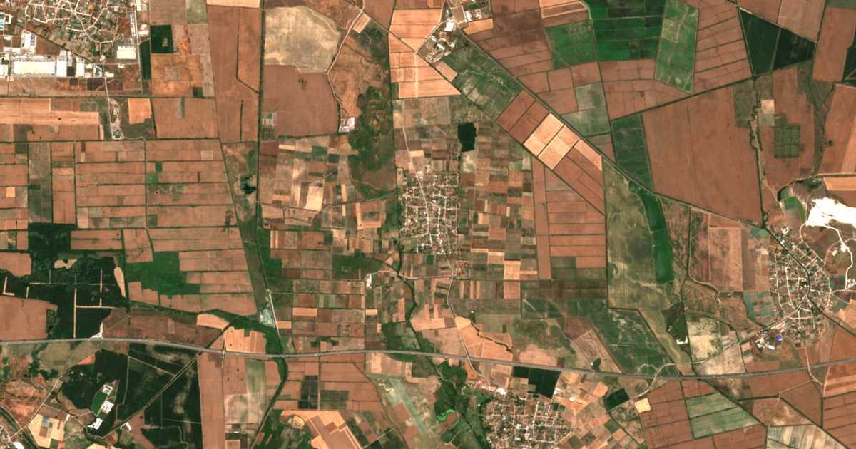 Hartă satelitară: Iasno Pole