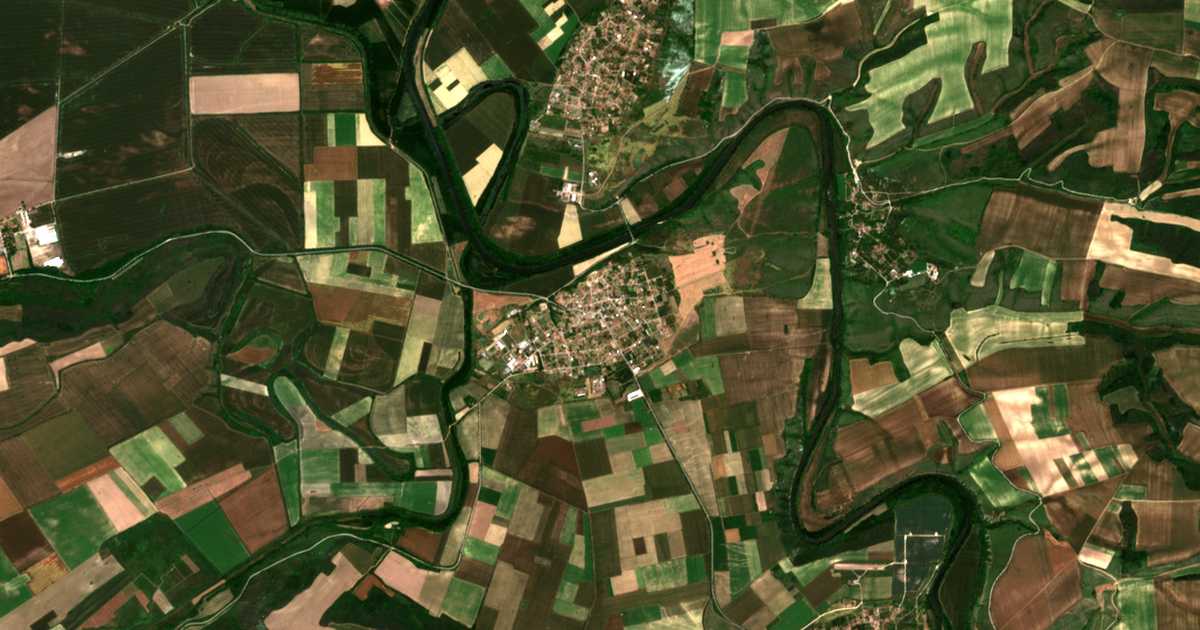 Hartă satelitară: Novgrad