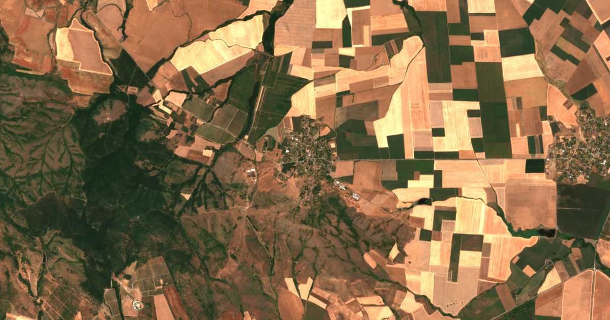 Hartă satelitară: Pitovo