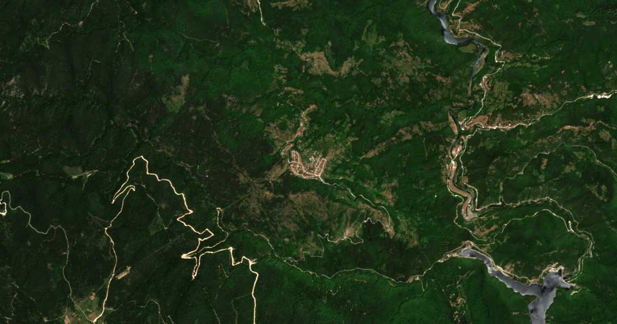 Hartă satelitară: Selcea