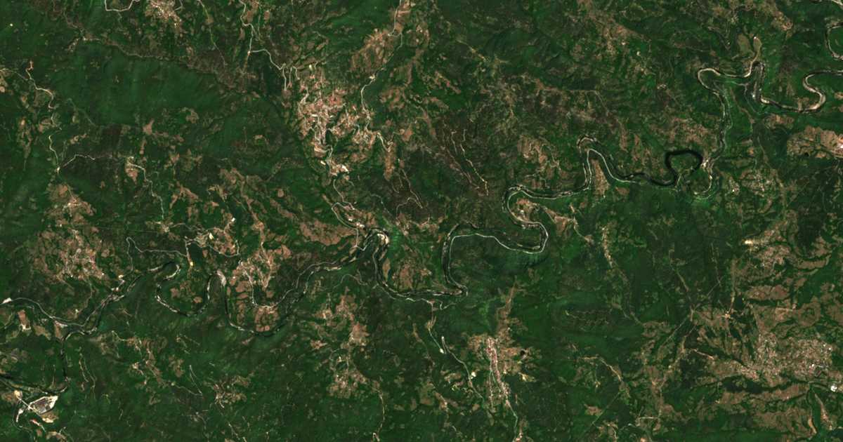 Hartă satelitară: Țirka
