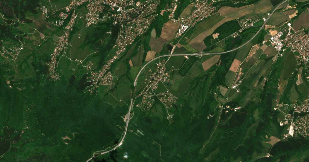 Hartă satelitară: Malo Bucino