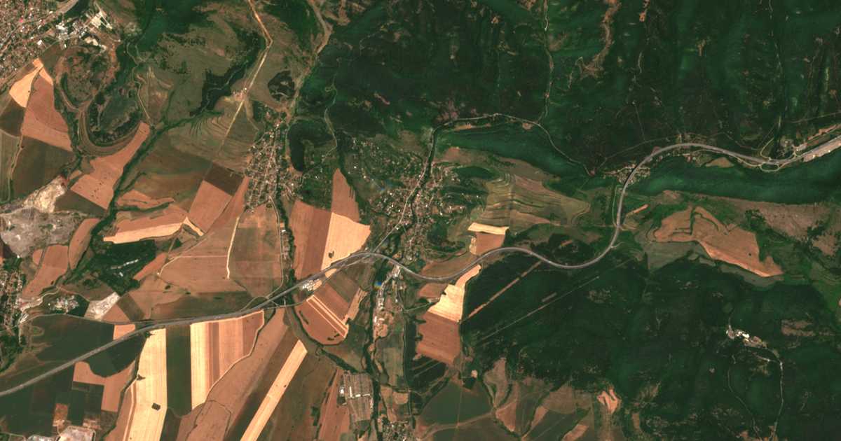 Hartă satelitară: Eleșnița