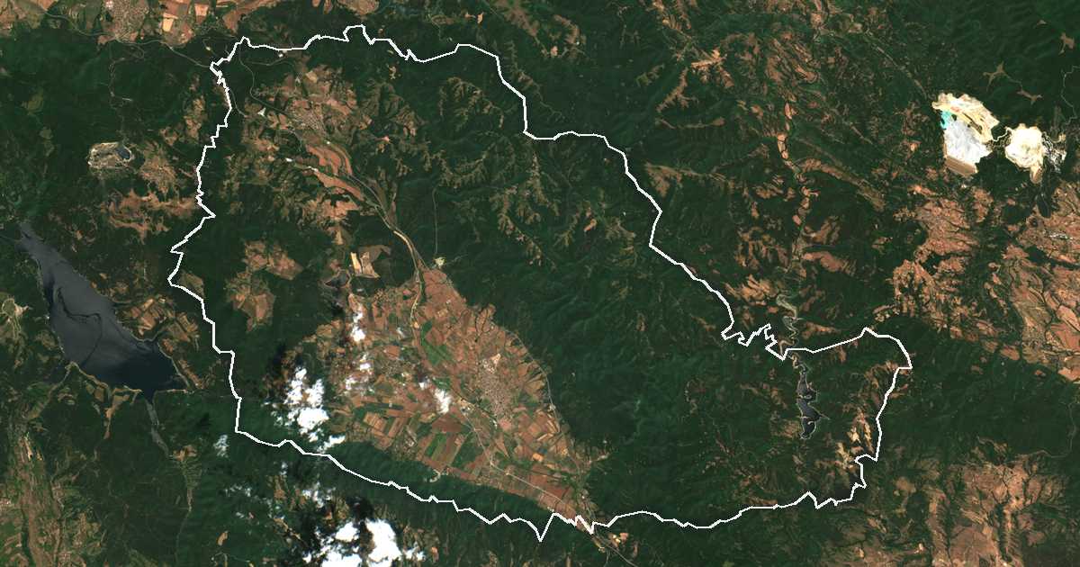 Imagine din satelit cu limita trasată: Ihtiman