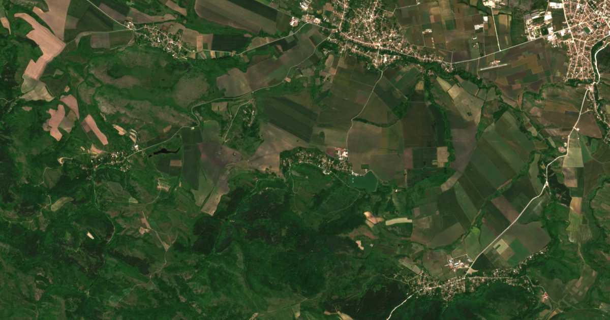 Hartă satelitară: Bratușkovo