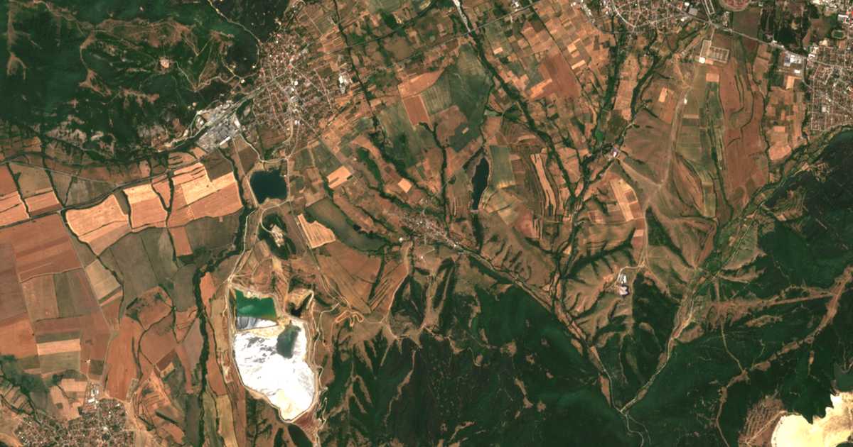 Hartă satelitară: Karlievo