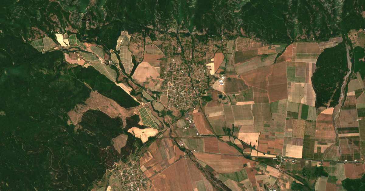 Hartă satelitară: Tăja