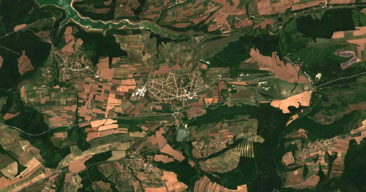 Hartă satelitară: Kamburovo