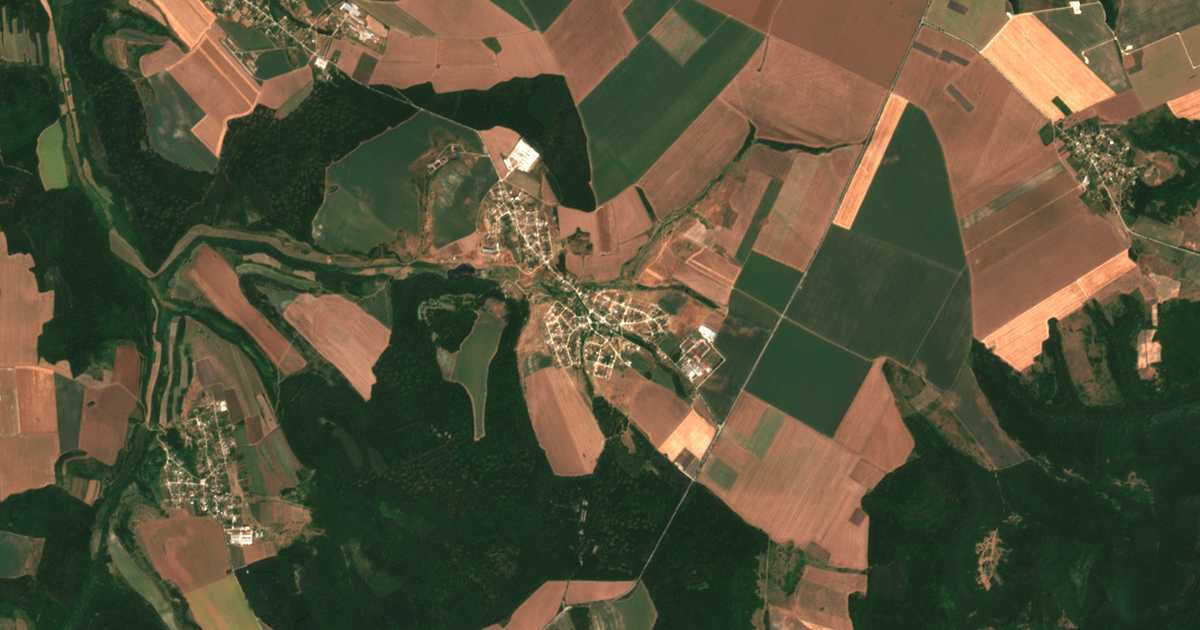 Hartă satelitară: Liuben Karavelovo