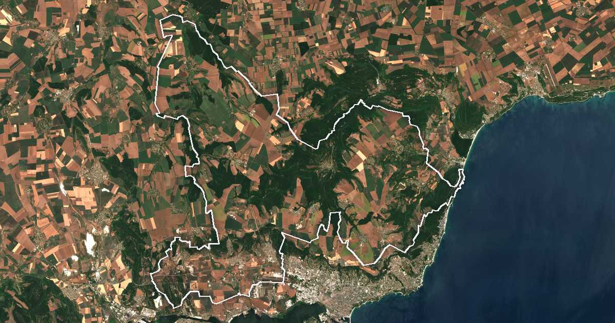 Imagine din satelit cu limita trasată: Aksakovo