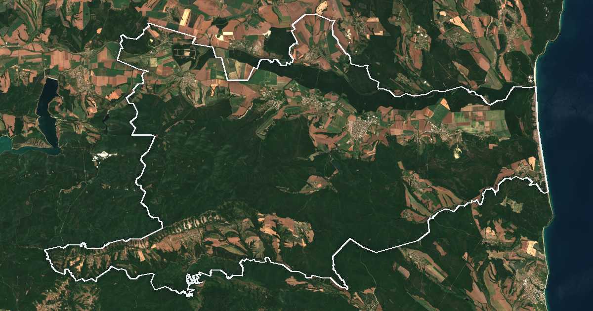 Imagine din satelit cu limita trasată: Dolni Ciflik