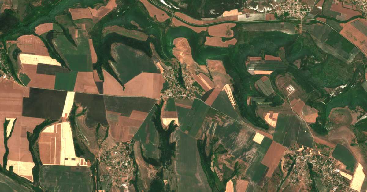 Hartă satelitară: Ravna