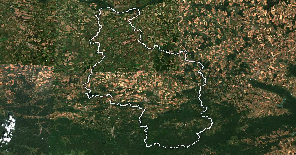 Imagine din satelit cu limita trasată: Veliko Tărnovo