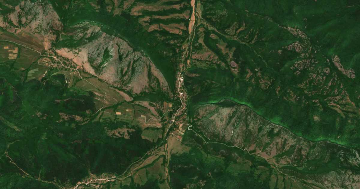 Hartă satelitară: Dolni Lom