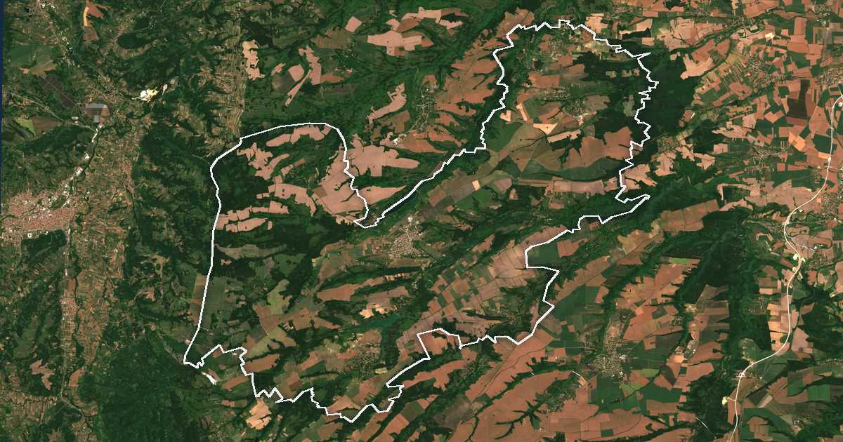 Imagine din satelit cu limita trasată: Kula